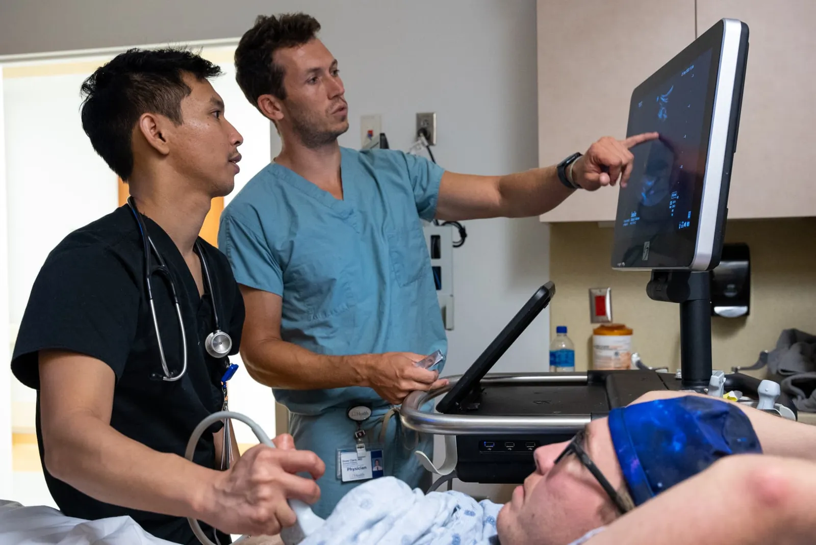 Fellows scanning in the ED